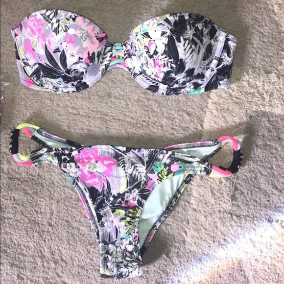 Victoria's Secret Other - Victoria secret bikini set Victoria's Secret Other - Victoria secret bikini set
